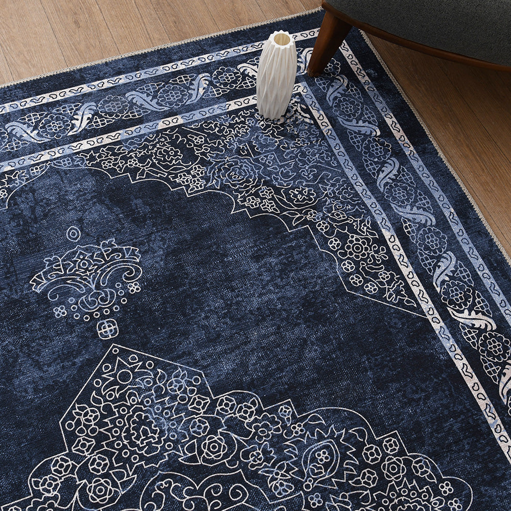 ANDALOUS First Vintage Chenille Rug