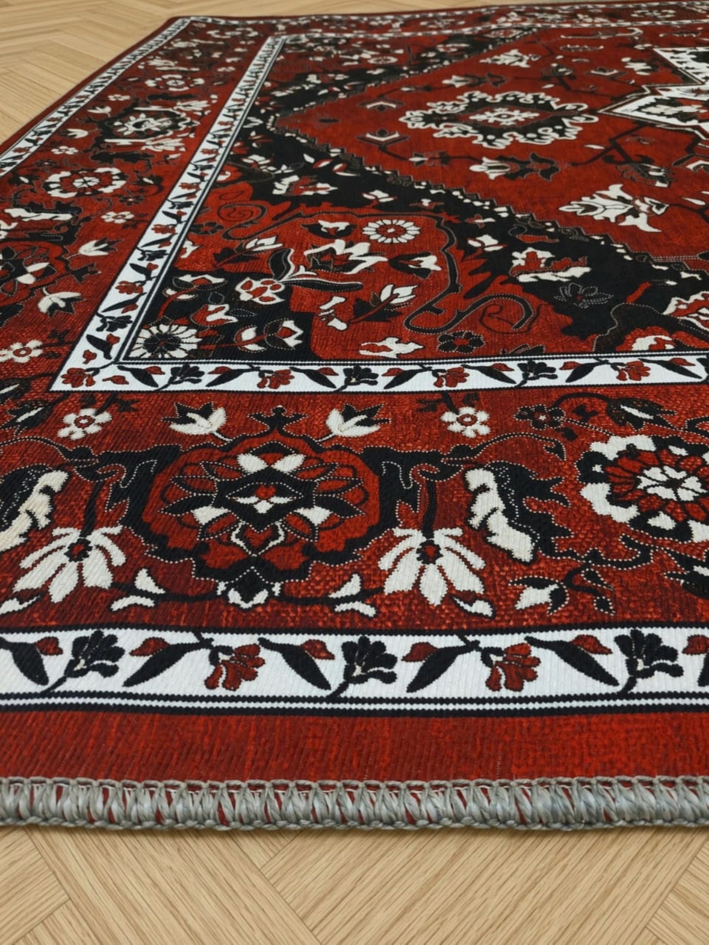 Saray Black Chenille Rug