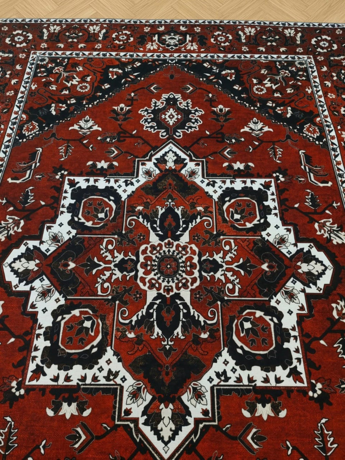 Saray Black Chenille Rug