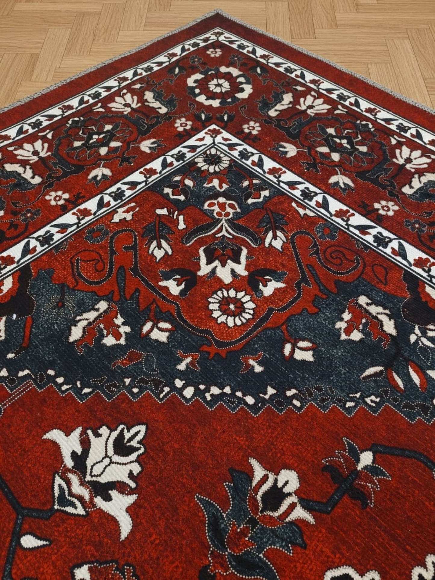 Saray Genzary Chenille Rug